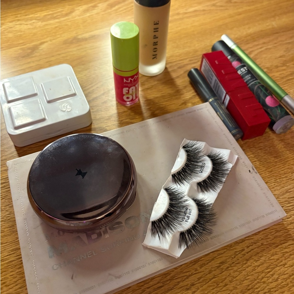 Gently Used Makeup Bundle